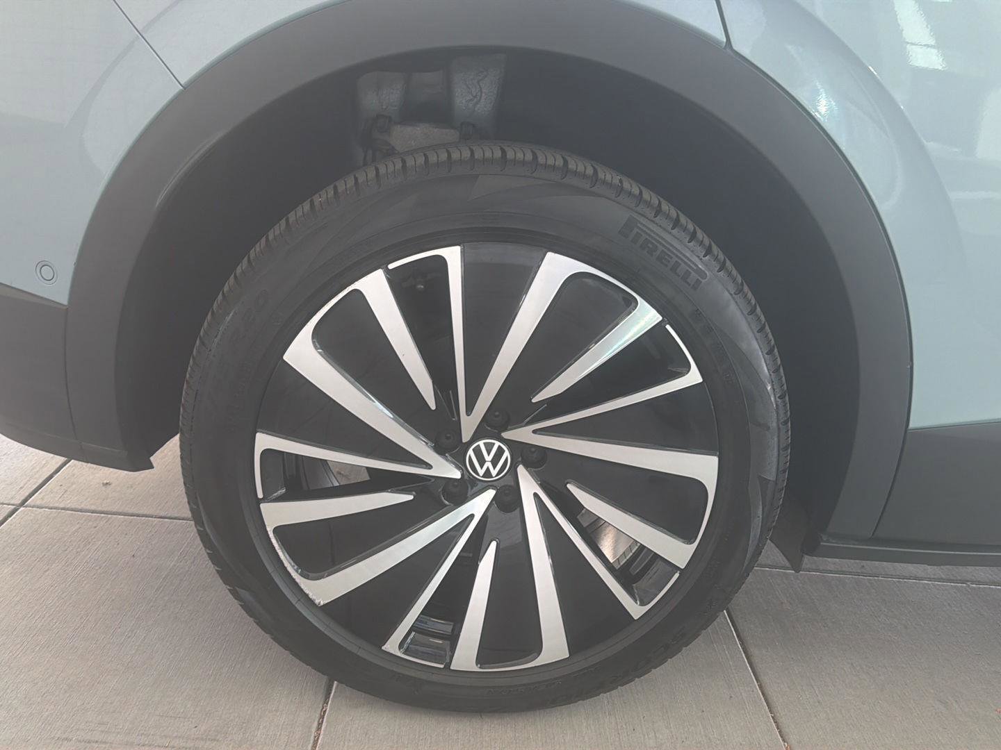 Used 2023 Volkswagen ID.4 Pro S Plus image 11