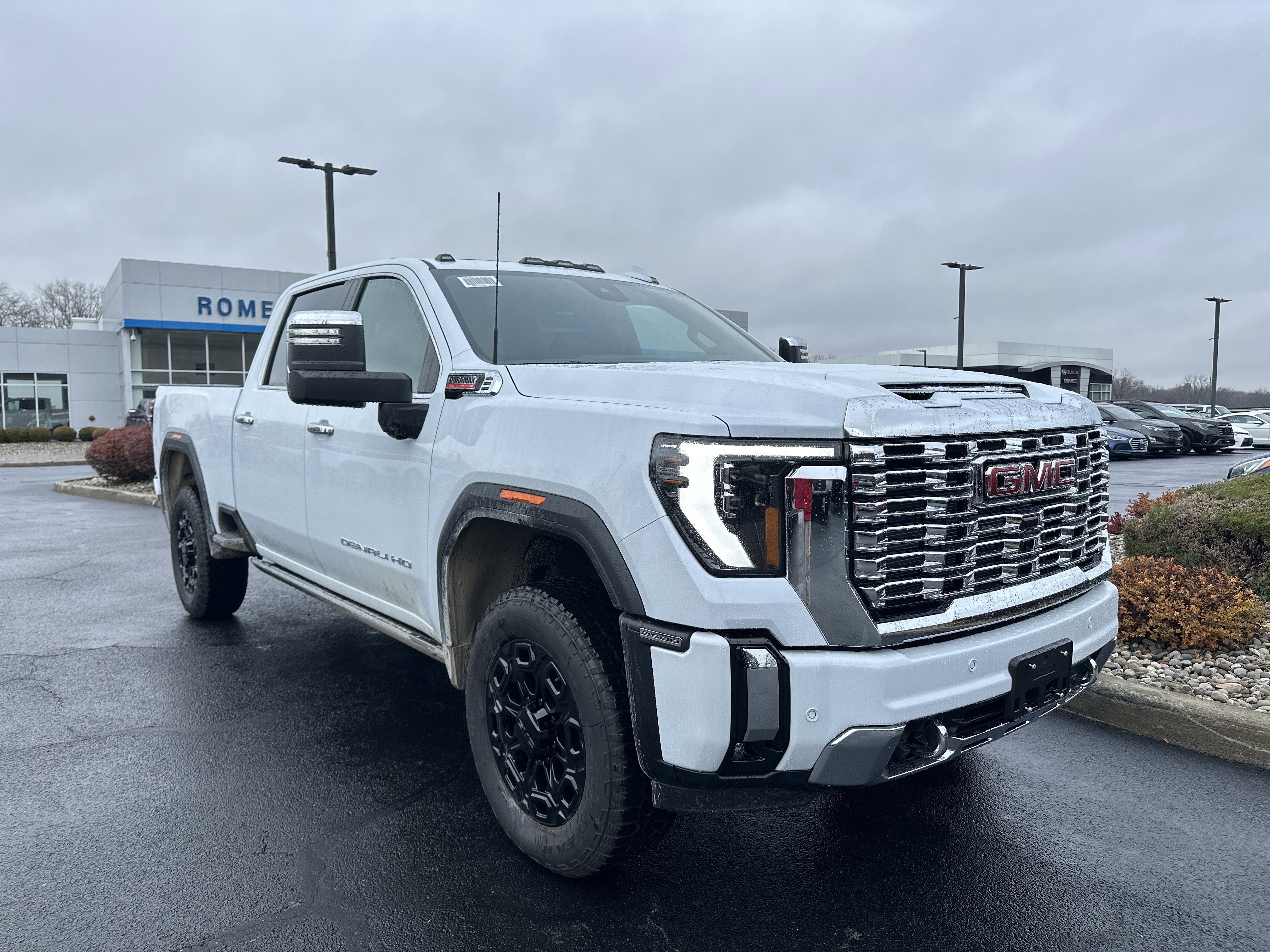 New 2026 GMC Sierra 2500 Denali w/ Max Trailering Package image 3