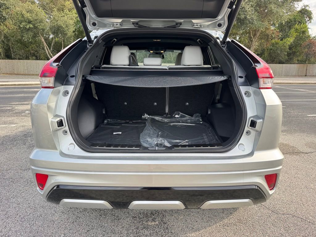 New 2025 Mitsubishi Eclipse Cross SEL image 13