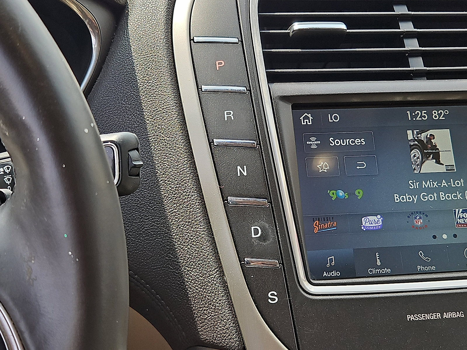 Used 2020 Lincoln Nautilus FWD w/ Equipment Group 101A image 14