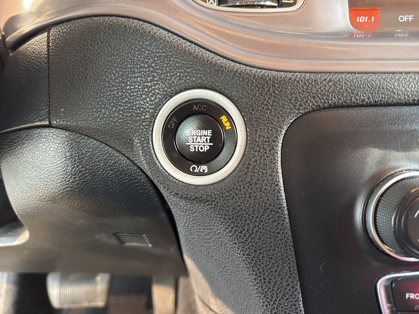 Used 2023 Dodge Charger SXT image 27