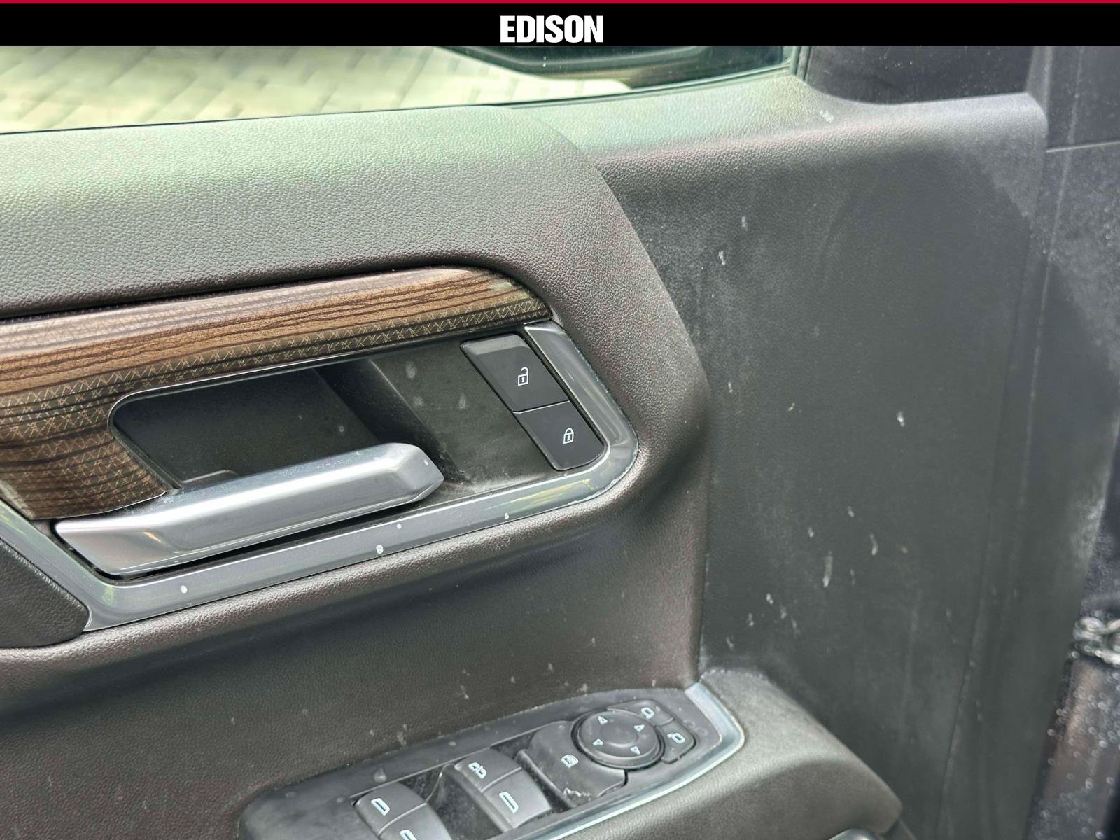 Used 2022 Chevrolet Silverado 1500 LT AWD/4WD image 17