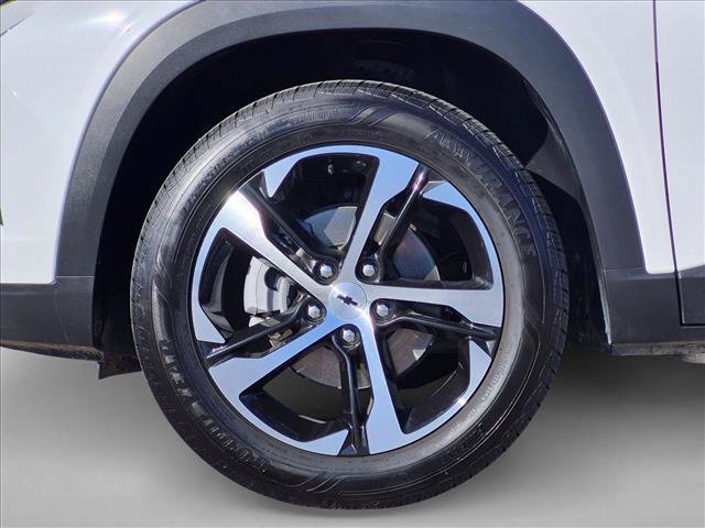 Used 2026 Chevrolet Trax RS FWD image 24