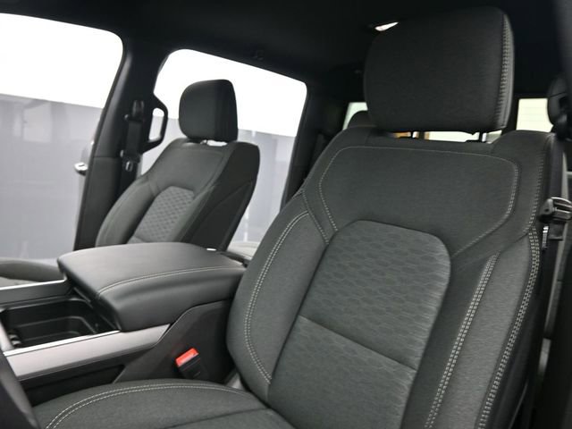 New 2026 RAM 1500 4x4 Crew Cab image 11