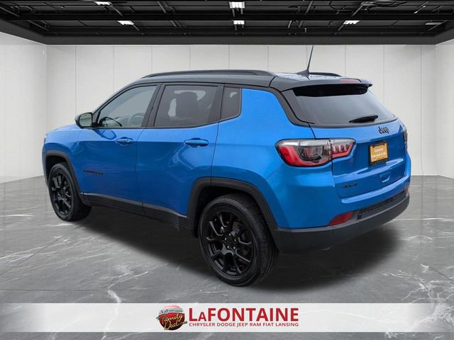 Used 2023 Jeep Compass Altitude w/ Convenience Group image 3