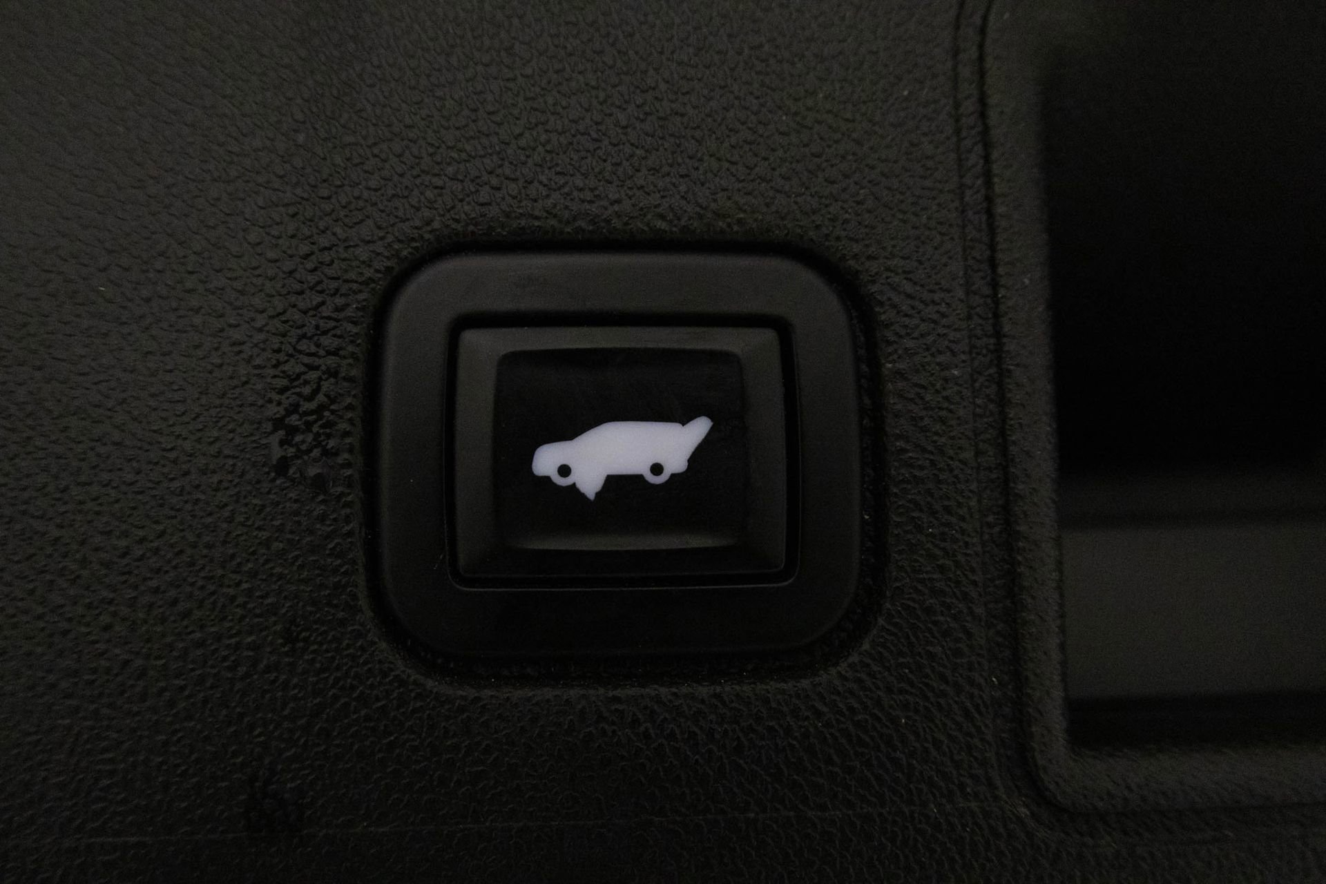 Used 2019 GMC Terrain Denali w/ Advanced Safety Package image 38