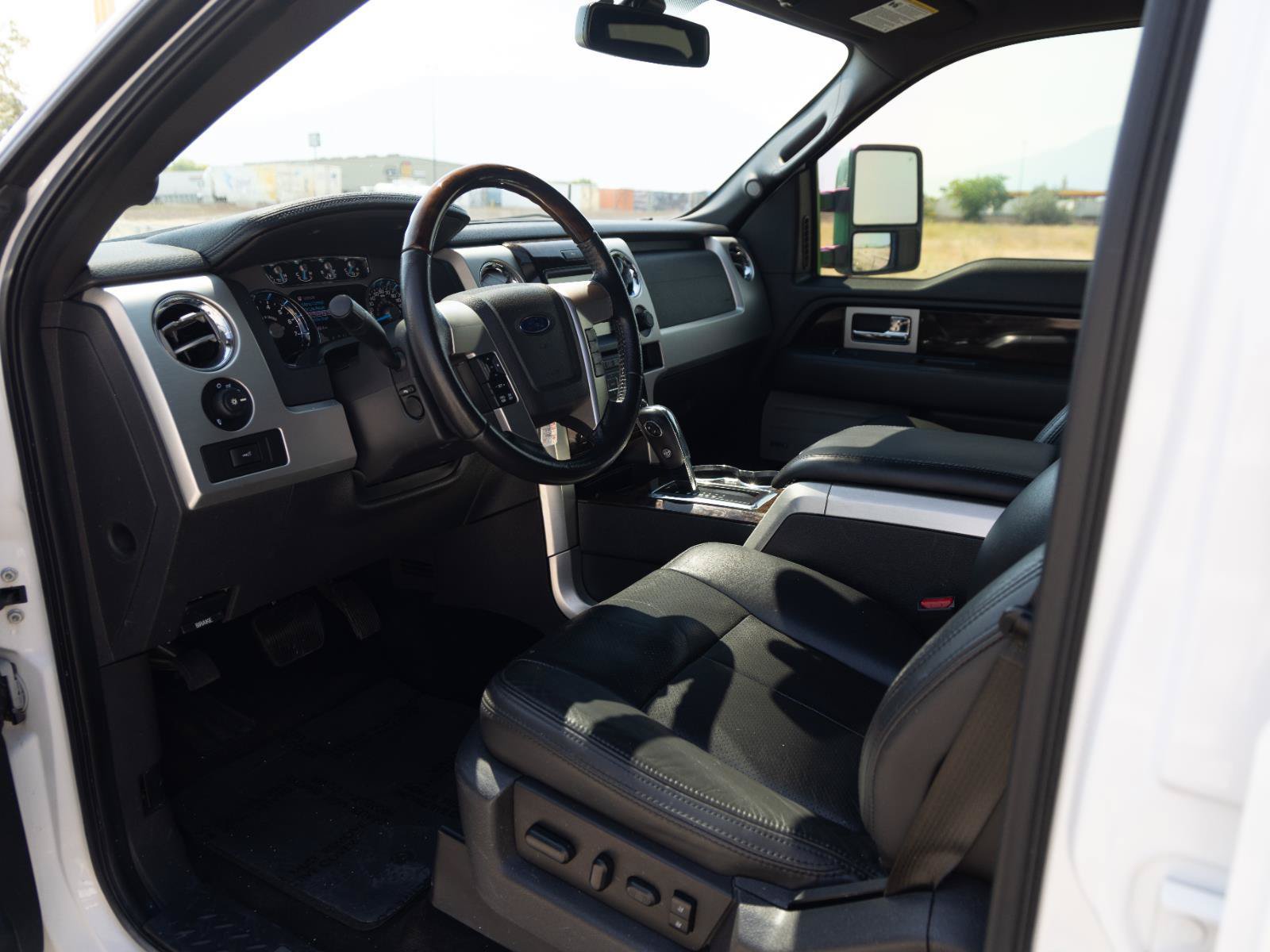 Used 2013 Ford F150 Platinum AWD/4WD image 14