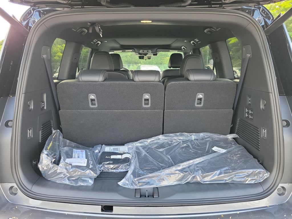 New 2026 Nissan Armada PRO-4X AWD/4WD image 8