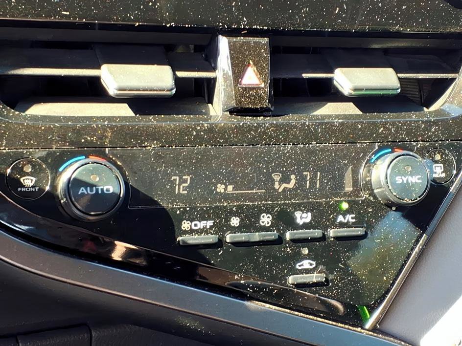 Used 2022 Toyota Camry LE image 18