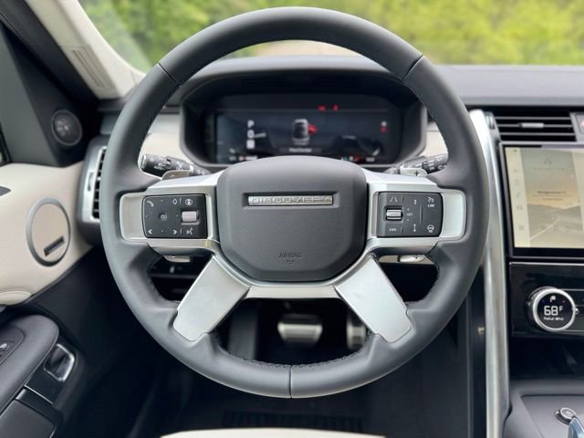 New 2026 Land Rover Discovery Limited Edition AWD/4WD image 22