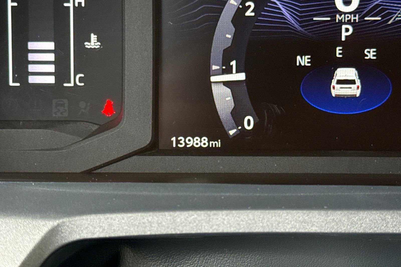 Certified 2025 Toyota 4Runner SR5 image 32