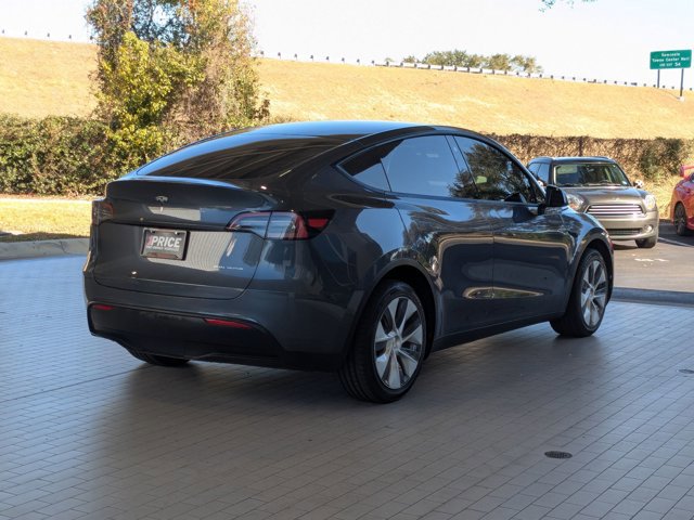 Used 2023 Tesla Model Y Long Range image 5