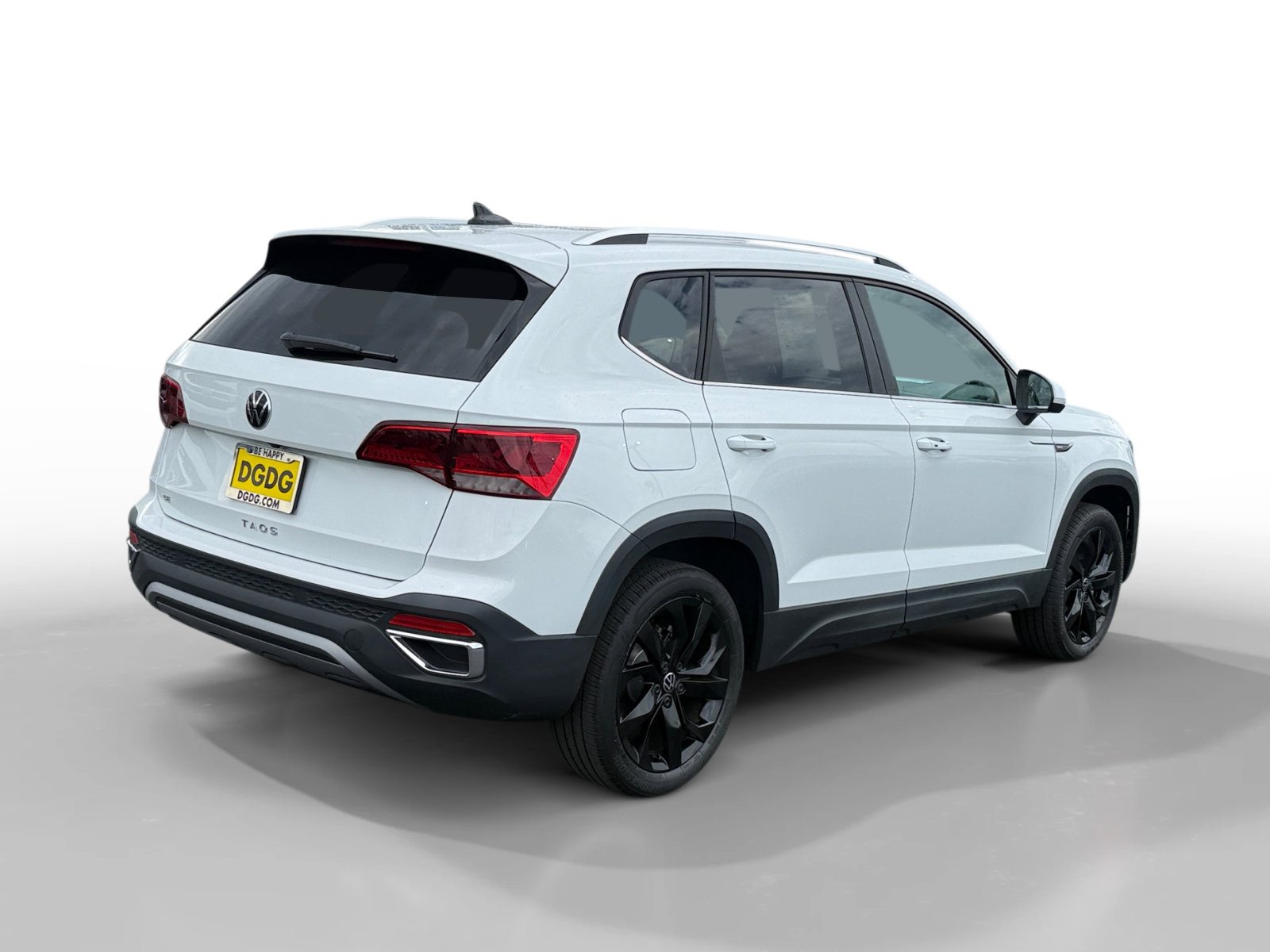 Certified 2023 Volkswagen Taos SE w/ Black Wheel Package FWD image 5