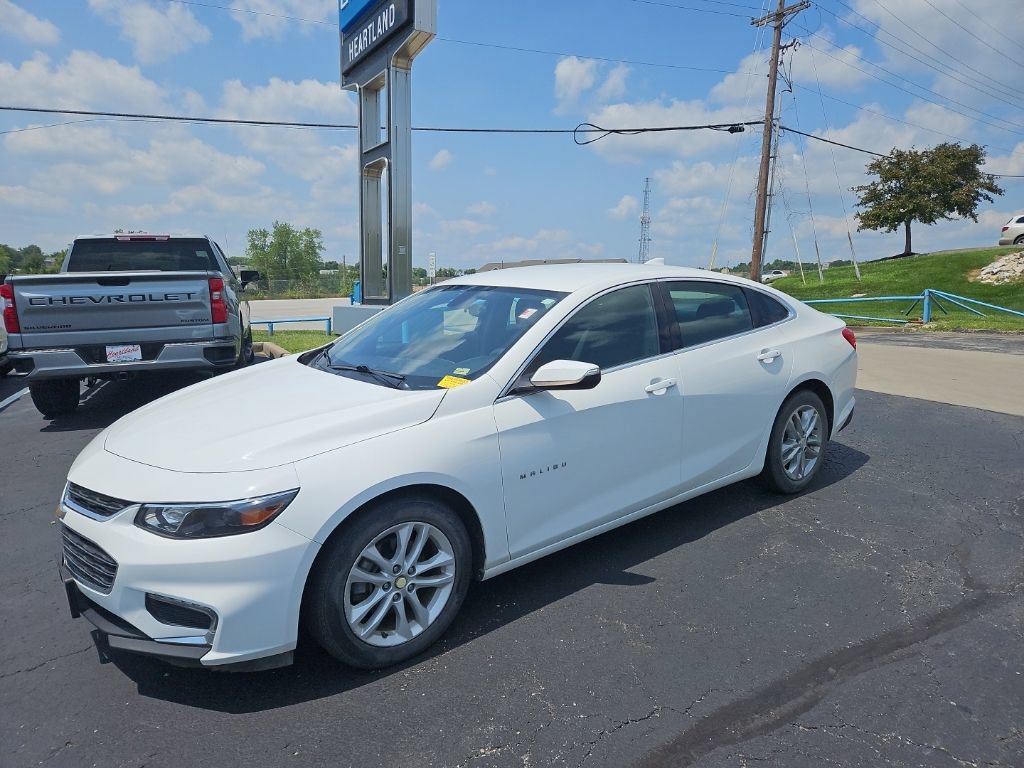 Used 2016 Chevrolet Malibu LT FWD image 1