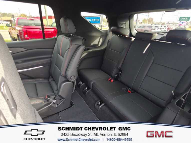 New 2026 Chevrolet Traverse RS image 12
