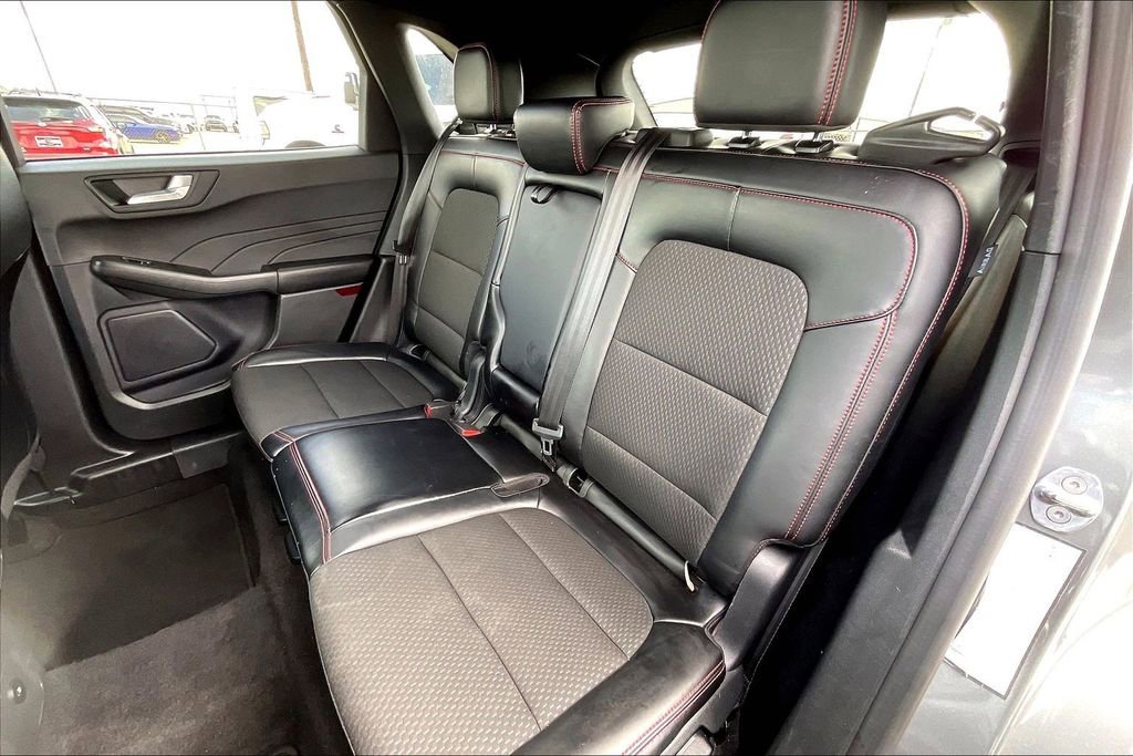 Certified 2024 Ford Escape ST-Line w/ Cold Weather Package image 19