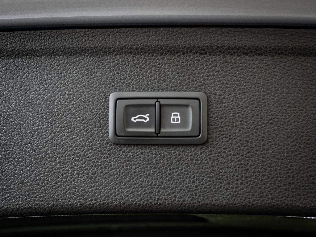 Used 2023 Audi Q5 2.0T Premium Plus w/ Premium Plus Package image 19