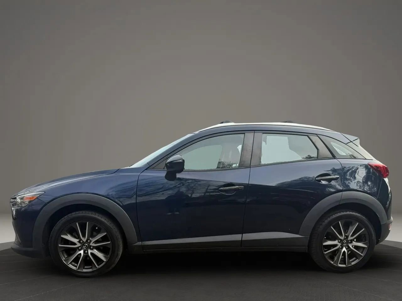 Used 2017 MAZDA CX-3 Touring w/ Premium Package image 8