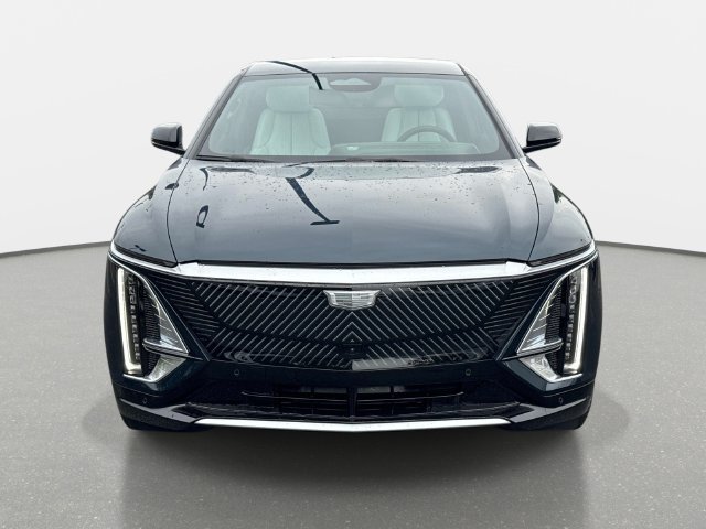 New 2027 Cadillac Lyriq Luxury w/ LPO, Floor Liner Package AWD/4WD image 8