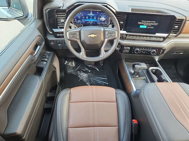 Used 2023 Chevrolet Silverado 1500 High Country w/ High Country Premium Package image 11