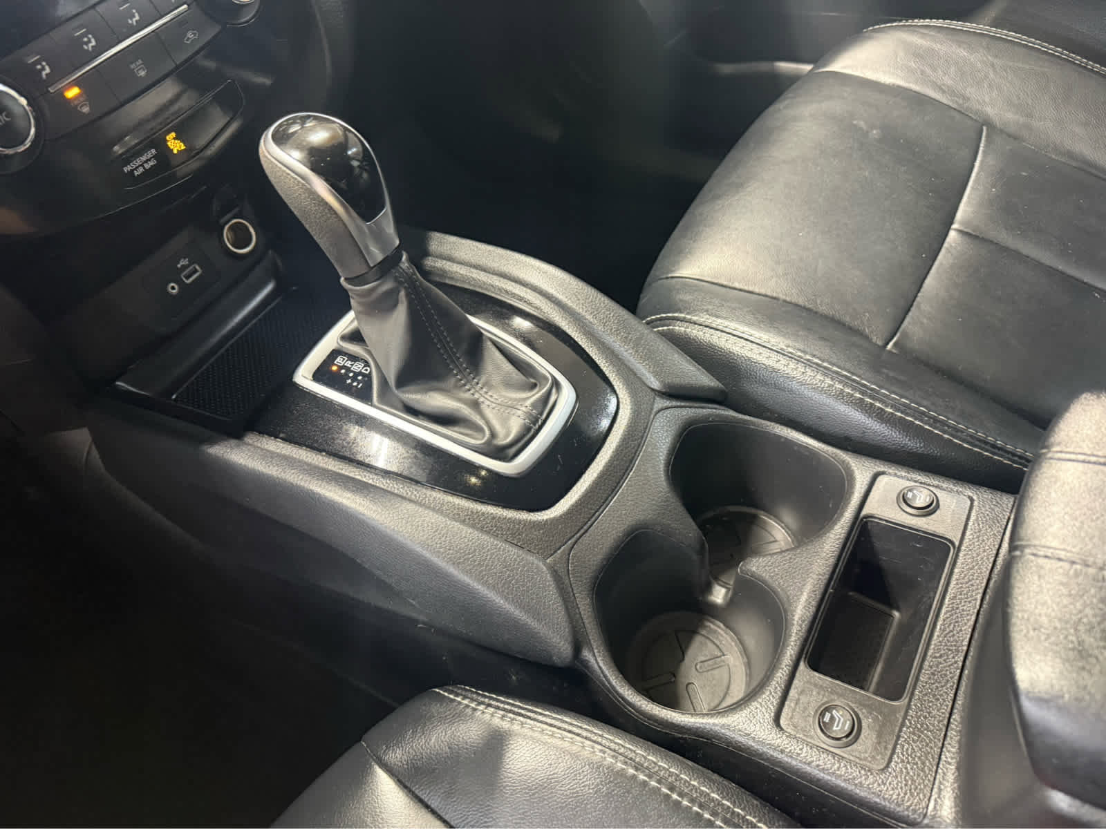 Used 2019 Nissan Rogue S AWD/4WD image 13