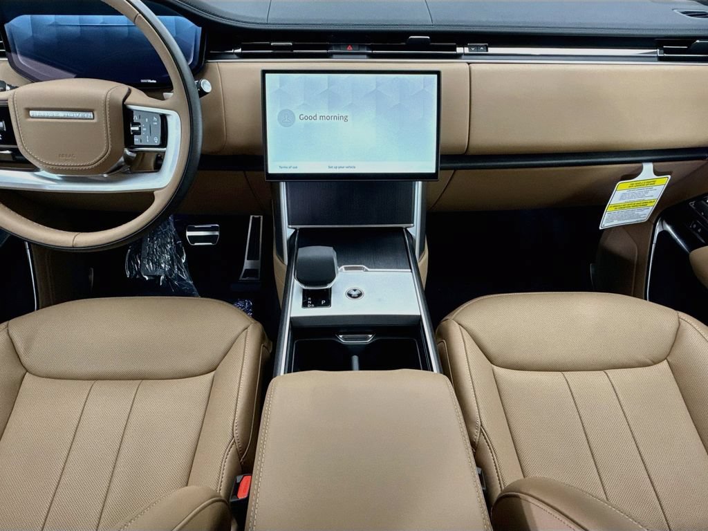 New 2026 Land Rover Range Rover Long Wheelbase SE AWD/4WD image 13