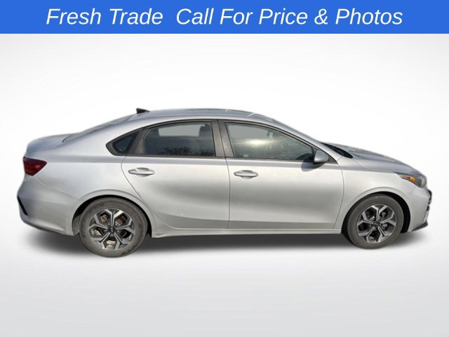 Used 2020 Kia Forte LXS FWD image 6