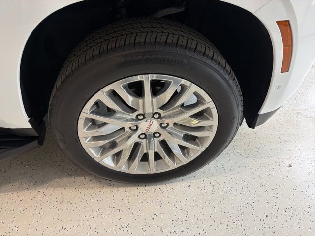 Used 2026 GMC Yukon Elevation image 13