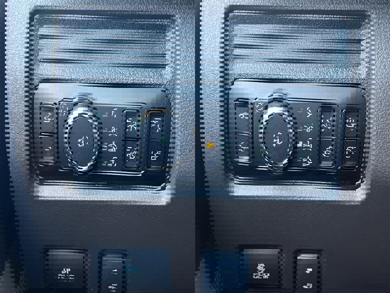 New 2026 Ford F350 4x4 Crew Cab Super Duty image 21