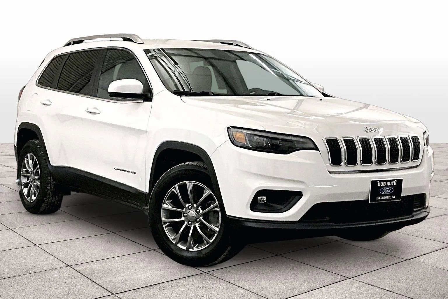 Used 2020 Jeep Cherokee Latitude Plus w/ Cold Weather Group image 2