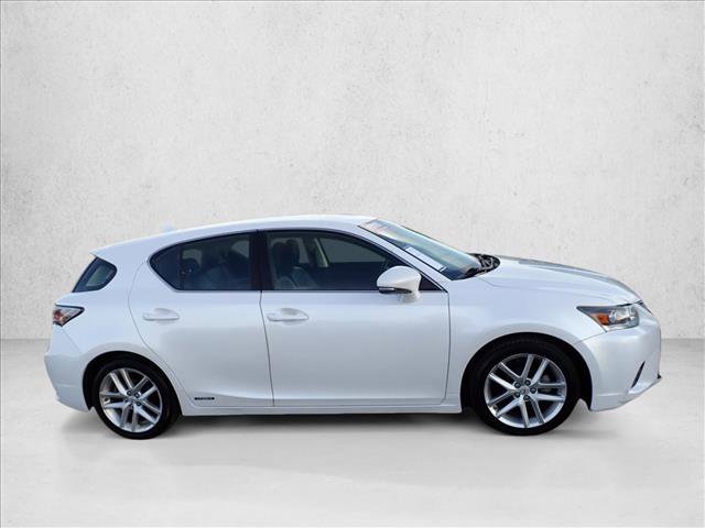 Used 2016 Lexus CT 200h image 5