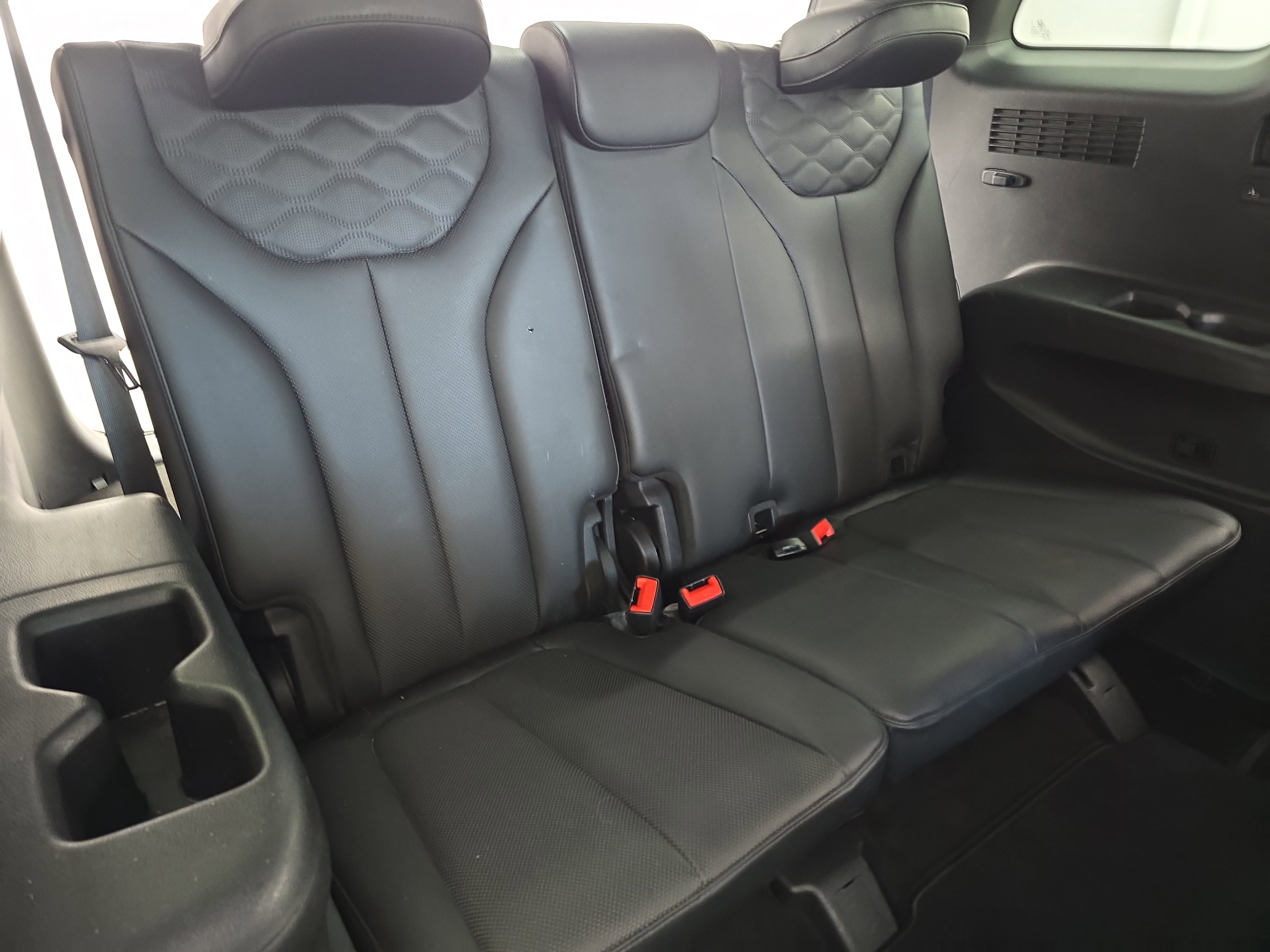 Used 2020 Hyundai Palisade Limited image 12