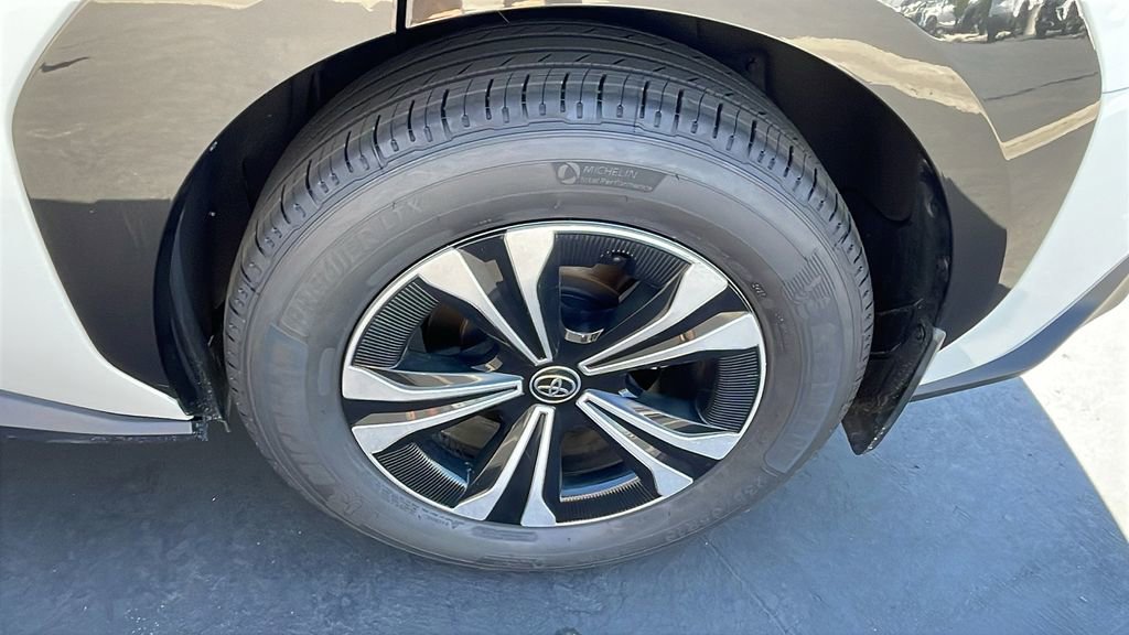 Certified 2022 Toyota Venza LE AWD/4WD image 29