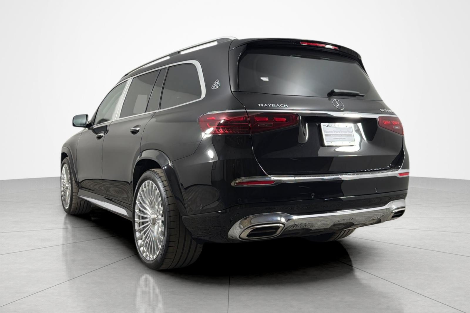 Used 2025 Mercedes-Benz Maybach GLS 600 4MATIC image 3