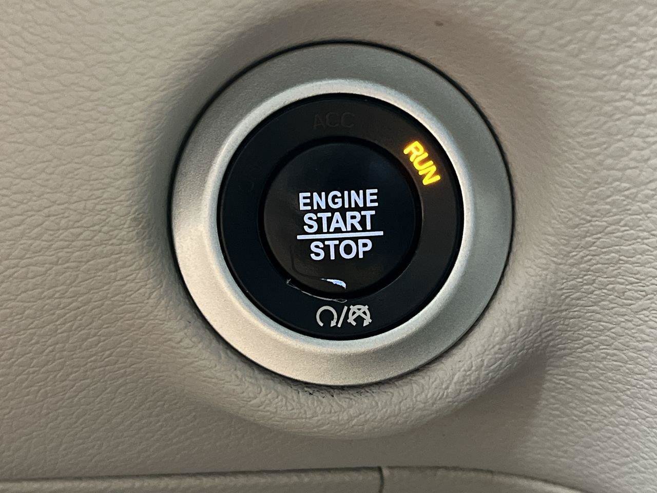 Used 2018 Chrysler Pacifica Touring Plus FWD image 18