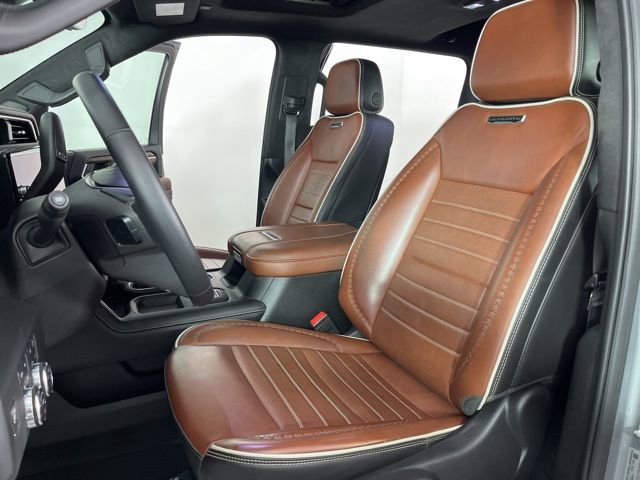 Used 2025 GMC Sierra 2500 Denali Ultimate w/ Max Trailering Package image 18