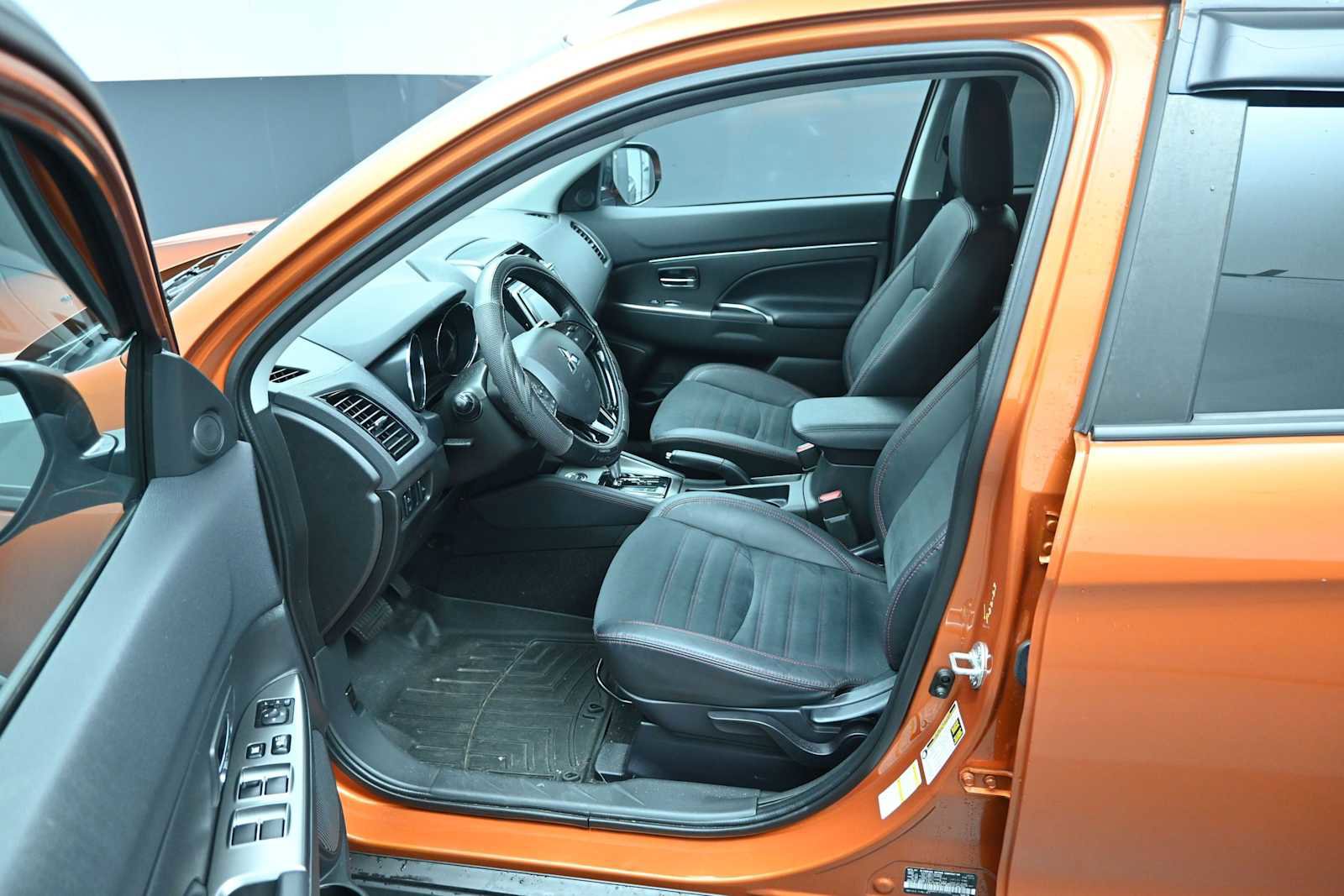 Used 2023 Mitsubishi Outlander Sport SE AWD/4WD image 15