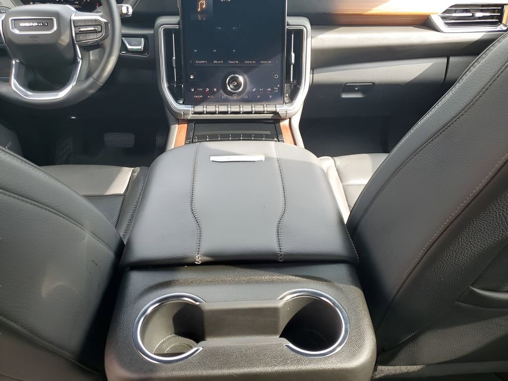Used 2025 GMC Yukon Denali image 23