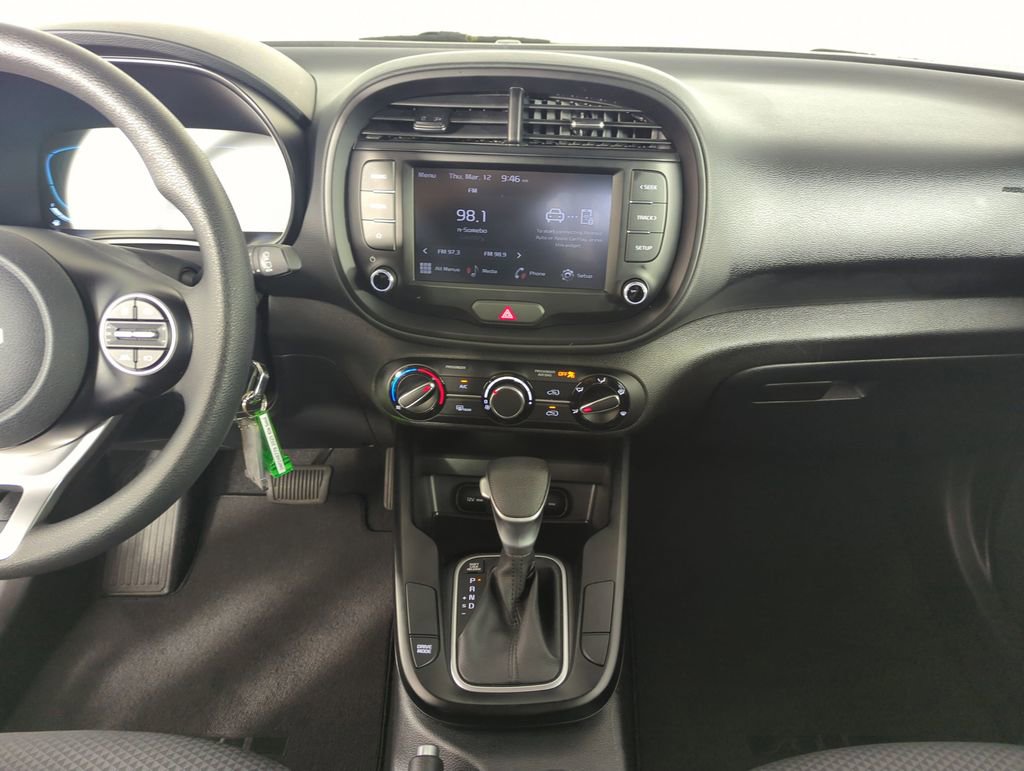 Used 2025 Kia Soul LX w/ LX Technology Package image 25