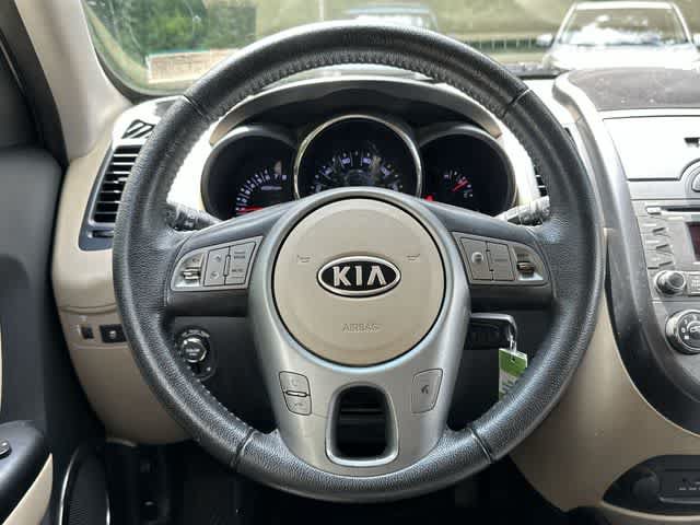 Used 2011 Kia Soul ! FWD image 8