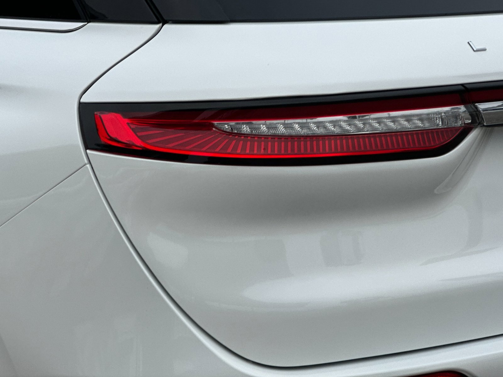 Certified 2023 Lincoln Corsair Reserve w/ Equipment Group 201A image 28