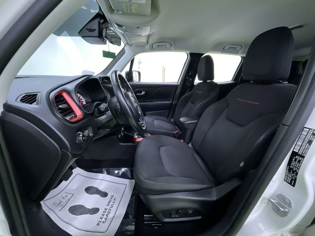 Used 2022 Jeep Renegade Trailhawk image 18