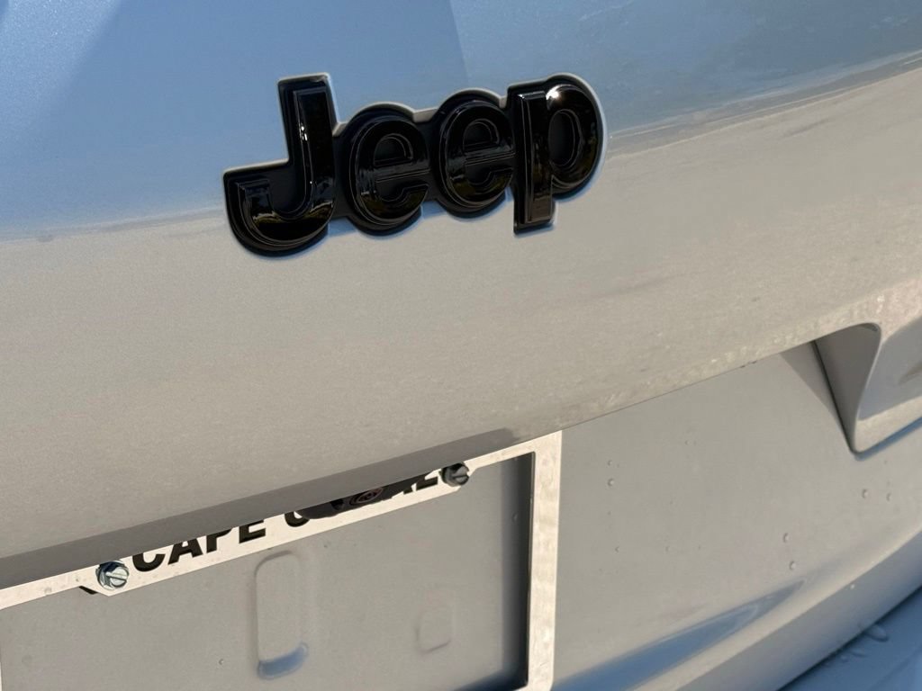New 2026 Jeep Grand Cherokee L Summit w/ Obsidian Package AWD/4WD image 35