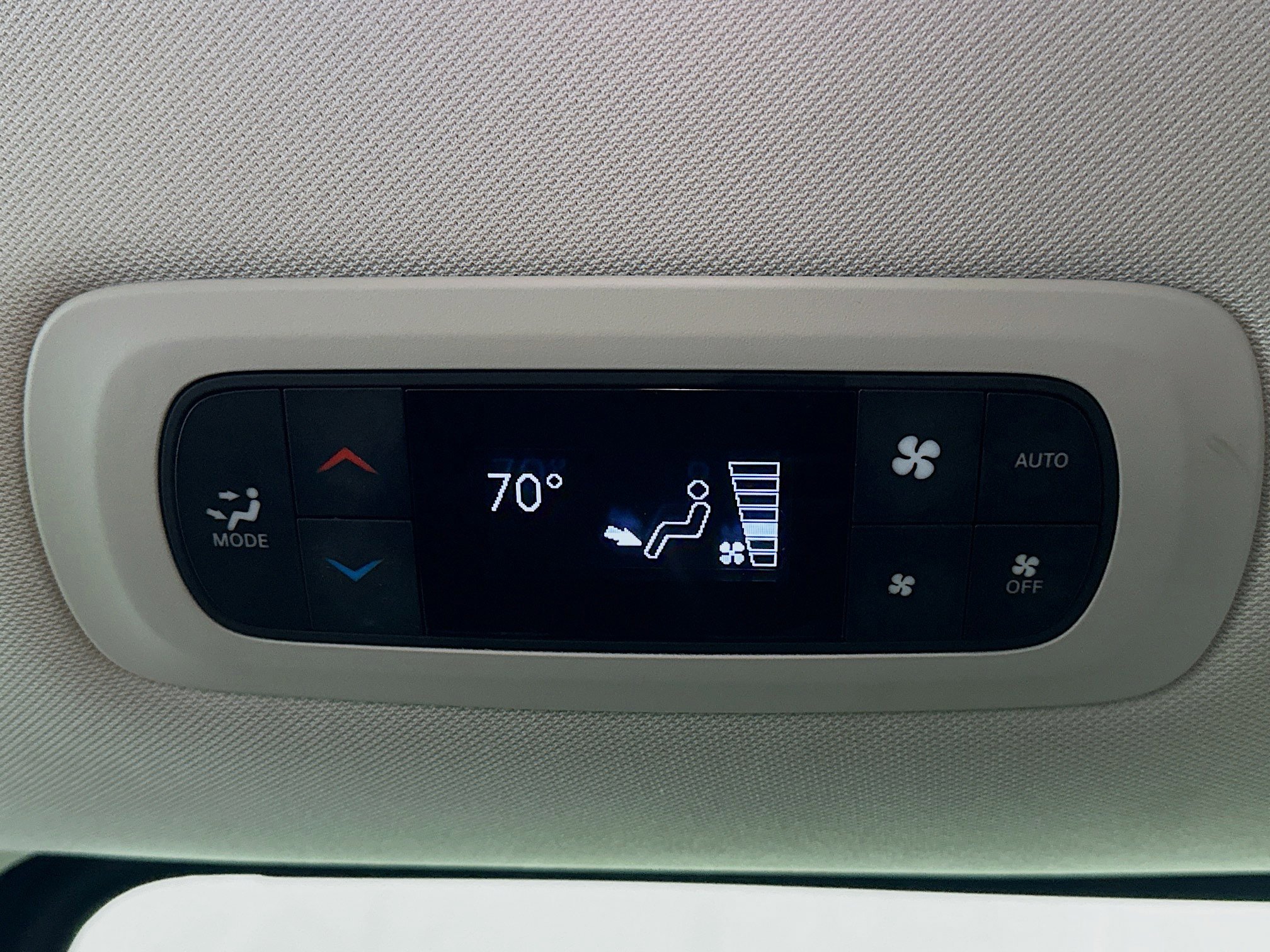 Used 2024 Chrysler Pacifica Touring-L FWD image 23