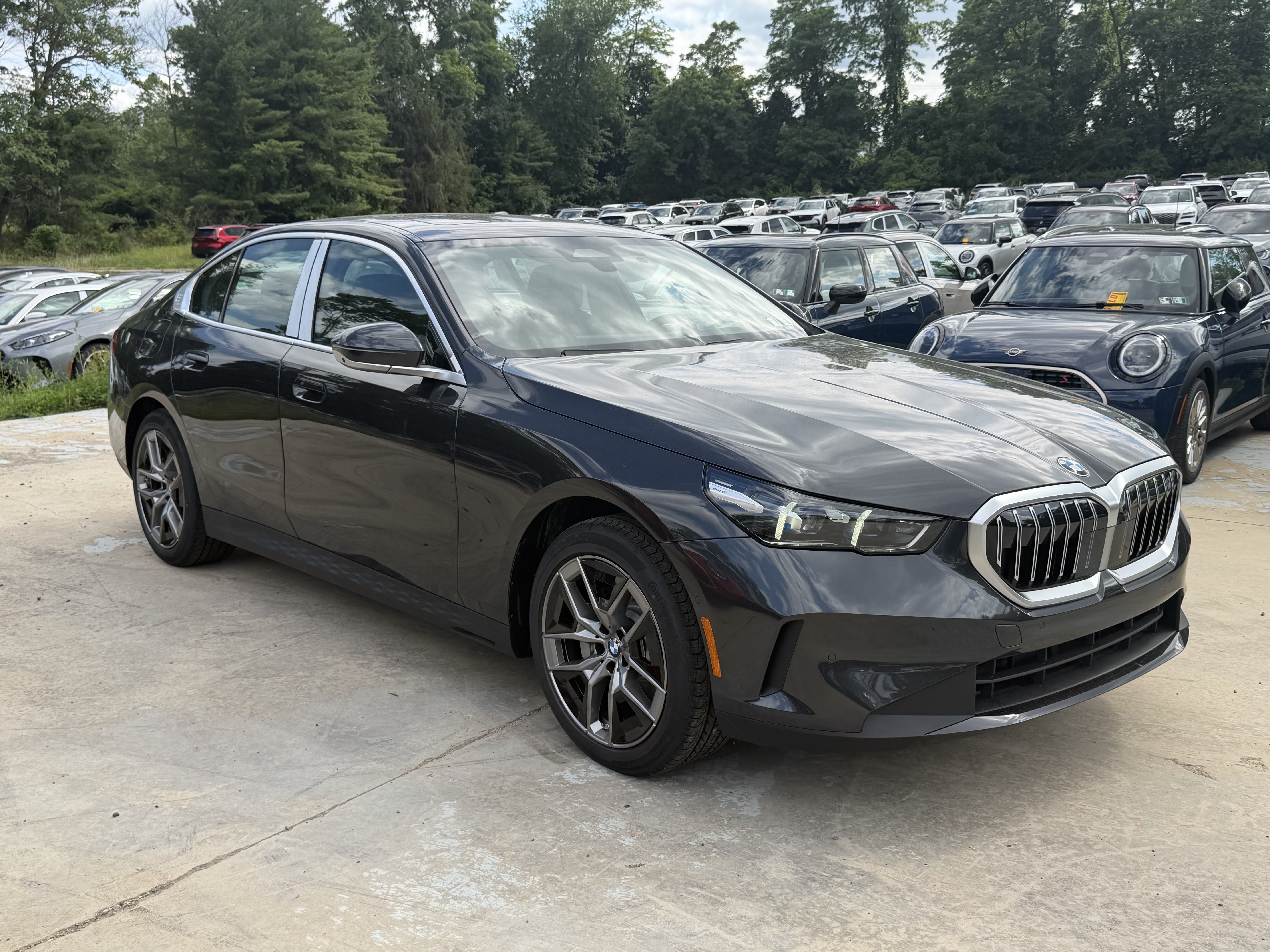 New 2027 BMW 530i xDrive AWD/4WD image 3