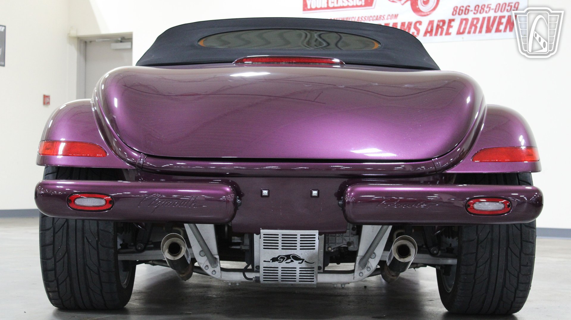 Used 1999 Plymouth Prowler RWD image 2