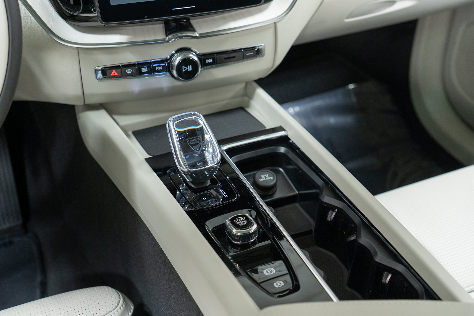 New 2027 Volvo XC60 B5 Ultra AWD/4WD image 20