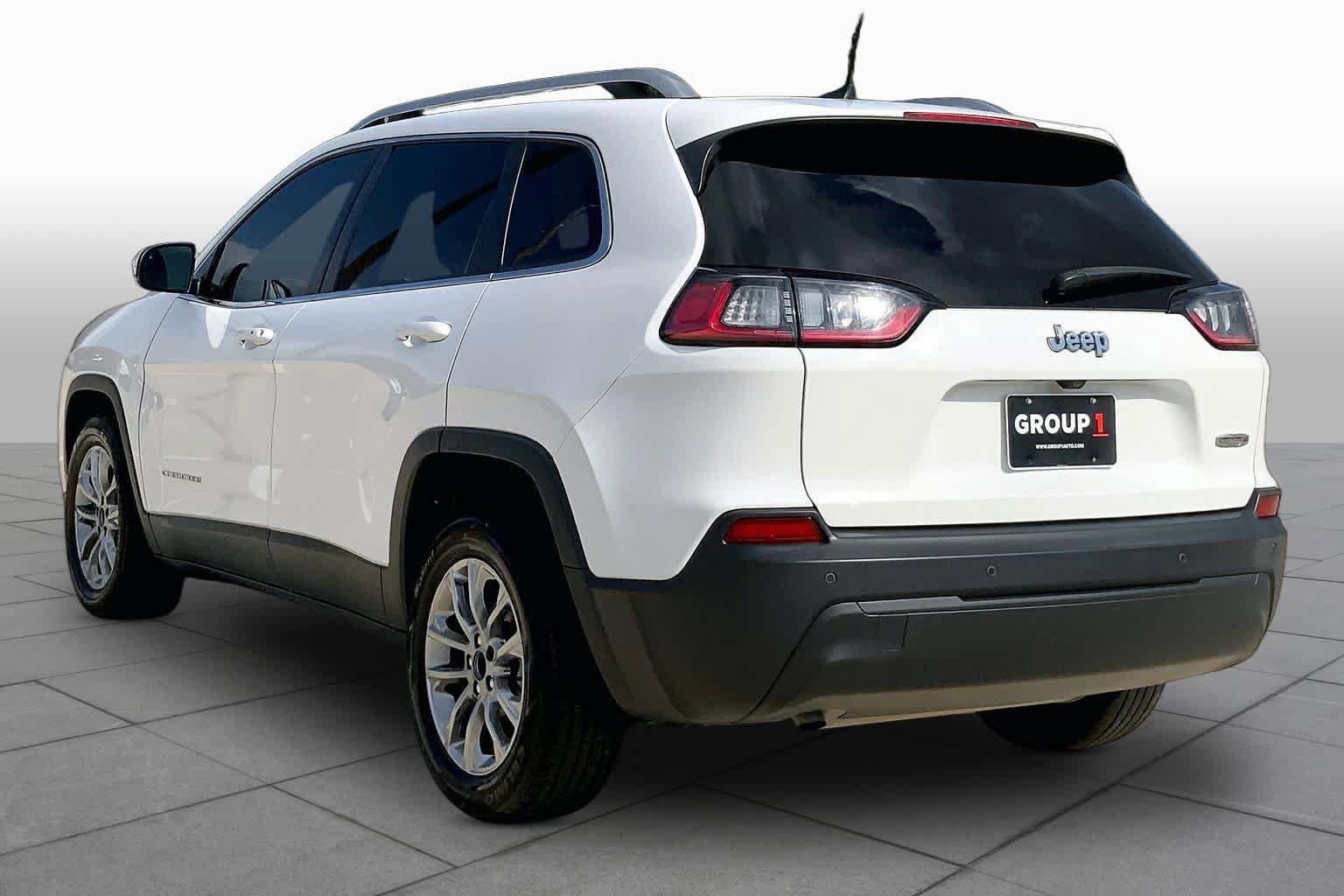 Used 2021 Jeep Cherokee Latitude Plus FWD image 12