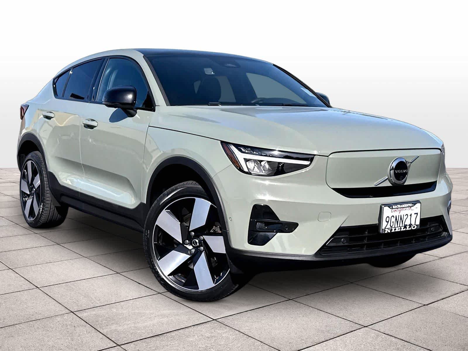 Used 2023 Volvo C40 P8 Recharge Plus AWD/4WD image 2