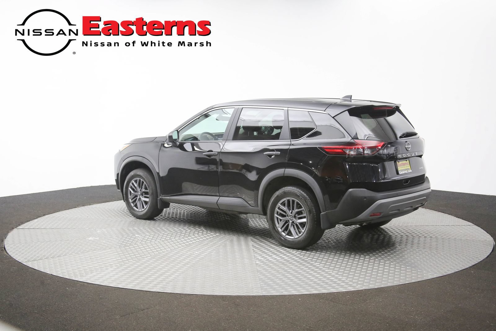 Used 2023 Nissan Rogue S AWD/4WD image 59
